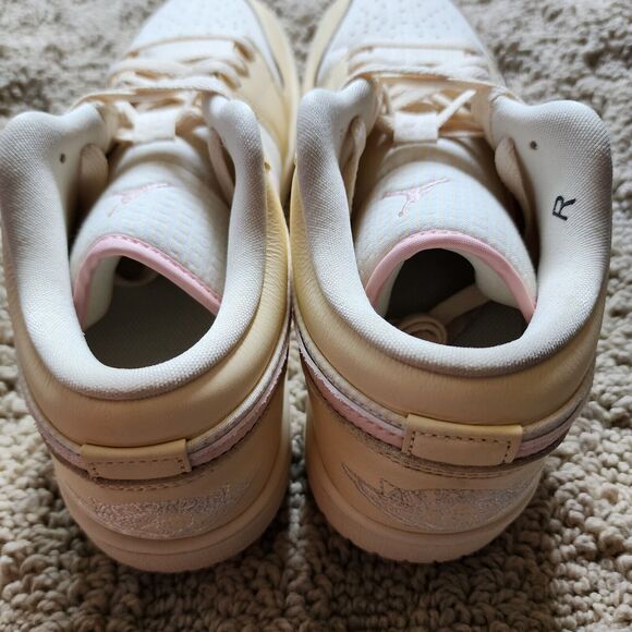 Wmns Air Jordan 1 SE Low Muslin Legend Pink Brand New Sz 9 - Picture 6 of 8